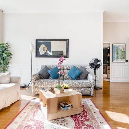 Elegant Apartment In Bordeaux At Les Chartrons エクステリア 写真